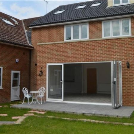 Garland Modern Spacious Apartment, Brentwood 1 外观 照片