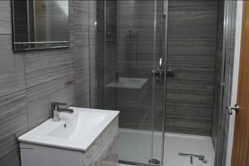 Garland Modern Spacious Apartment, Brentwood 1 外观 照片