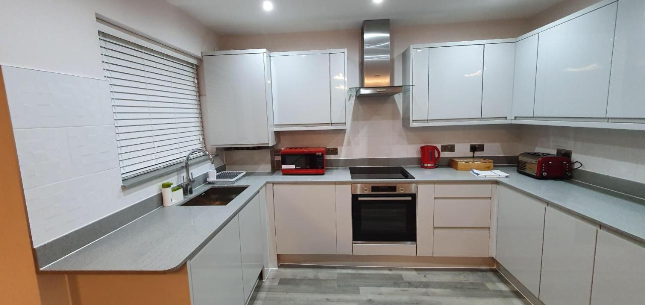 Garland Modern Spacious Apartment, Brentwood 1 外观 照片