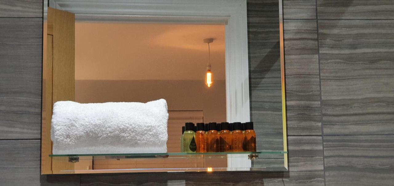 Garland Modern Spacious Apartment, Brentwood 1 外观 照片