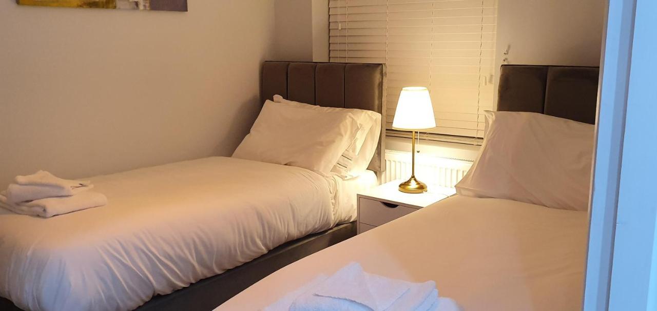 Garland Modern Spacious Apartment, Brentwood 1 外观 照片