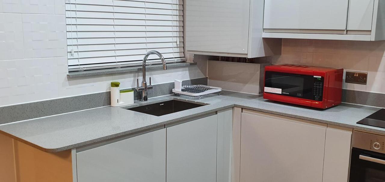 Garland Modern Spacious Apartment, Brentwood 1 外观 照片